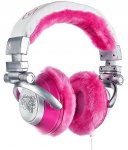 skullcandy-ti-chick-pink-fluffy-headphones.jpg