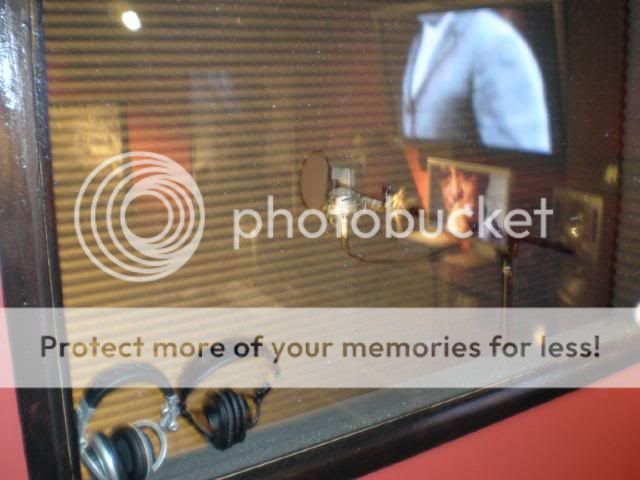 PC110134-1.jpg